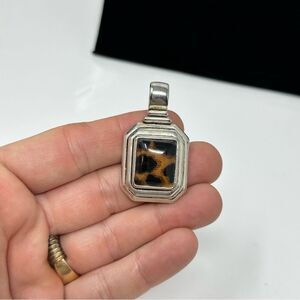 Leopard  pendant